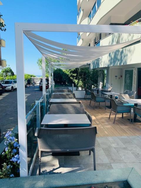 Hotel Majestic Gabicce Mare Exterior photo